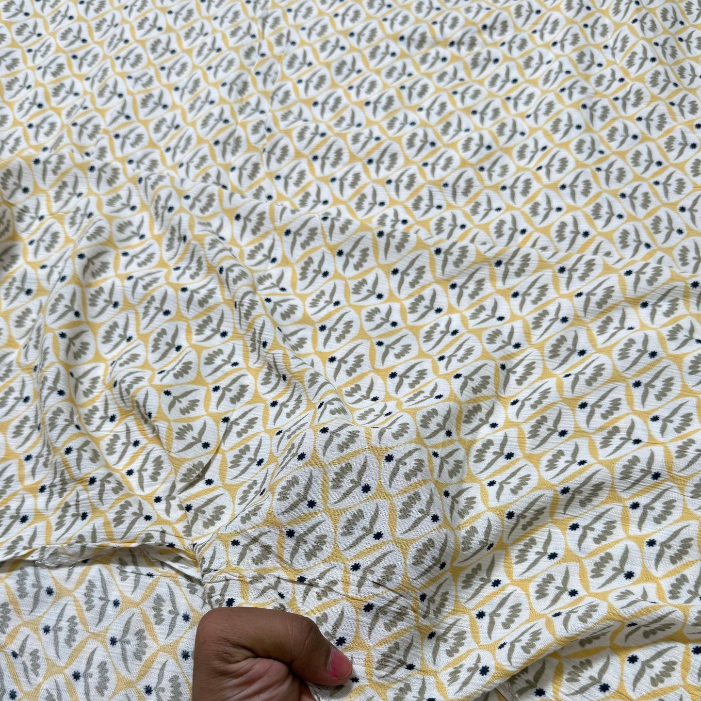 Buy Crinkled Crepe White Base Quatrefoil Printed Fabric