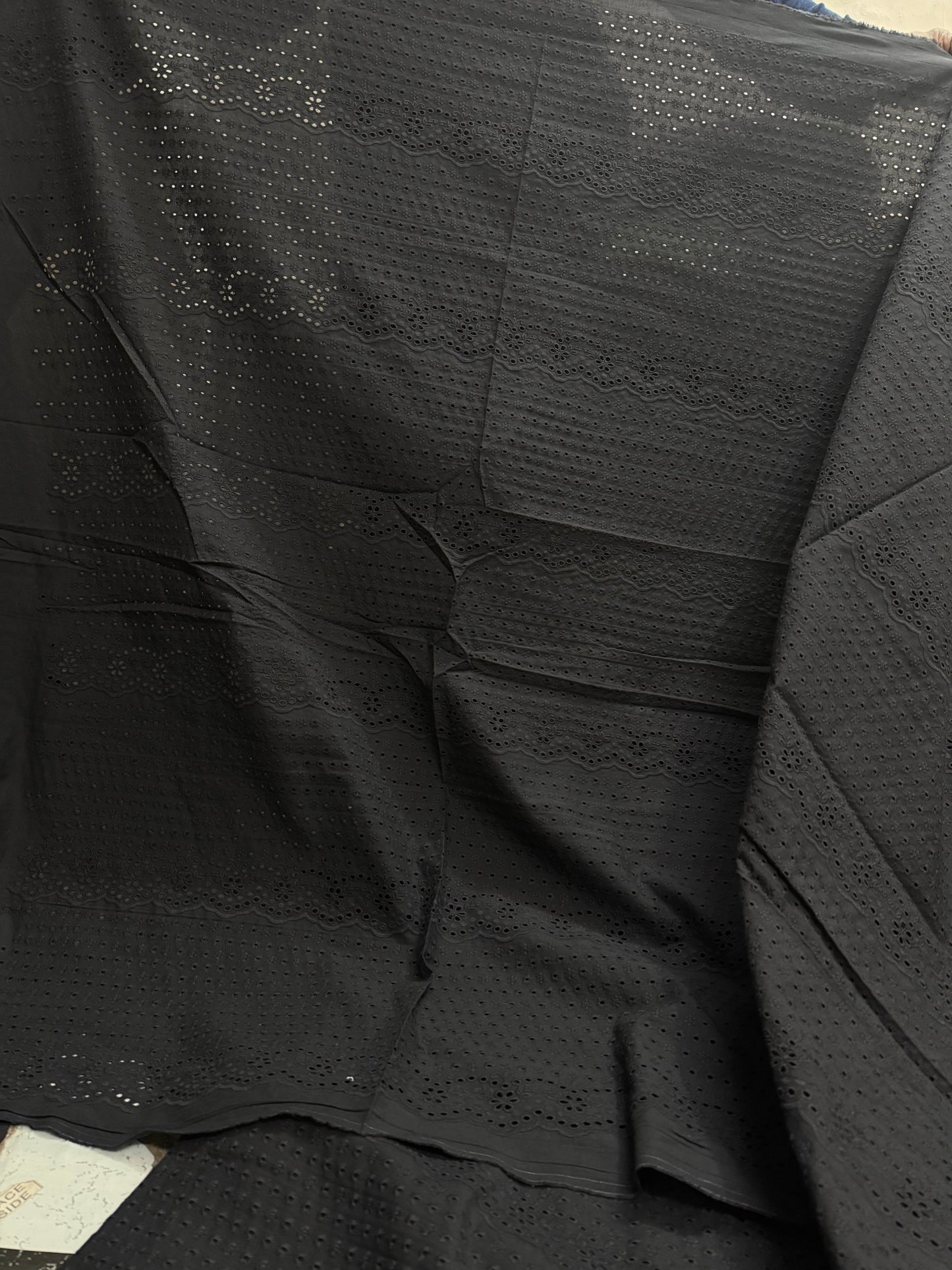 Buy Linen Black Hakoba With Border Flowery Cutwork