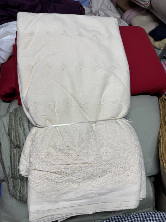 Buy Off White Hakoba Bow Border Cutwork