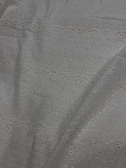 Buy Linen White Hakoba With Border Flowery Cutwork