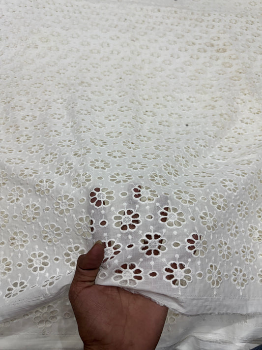 Cotton Hakoba White Dyeable 1 Circle Flower Pattern Embroidery