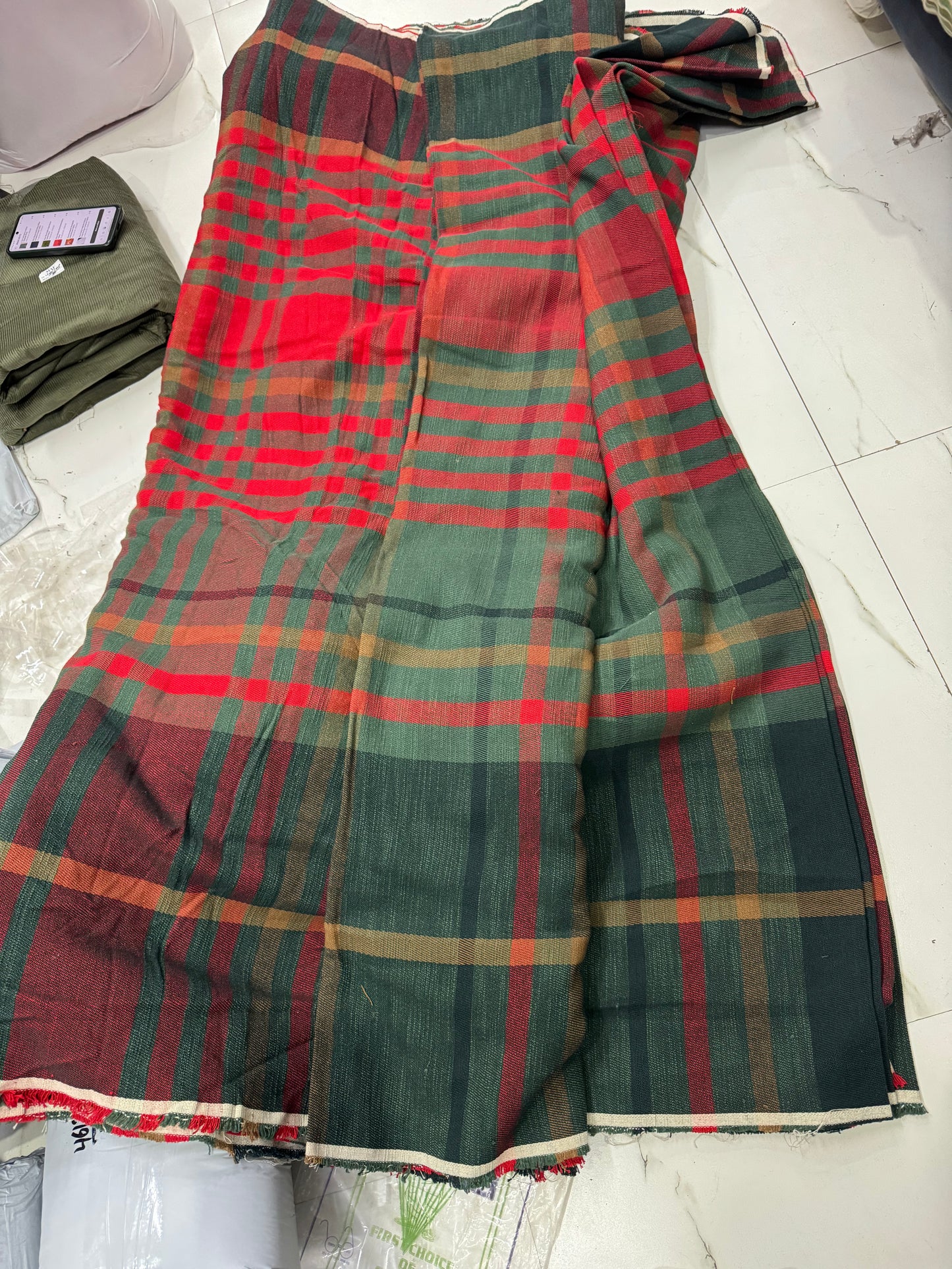 Buy Pure Linen Yarn Dyed Green Check Fabric